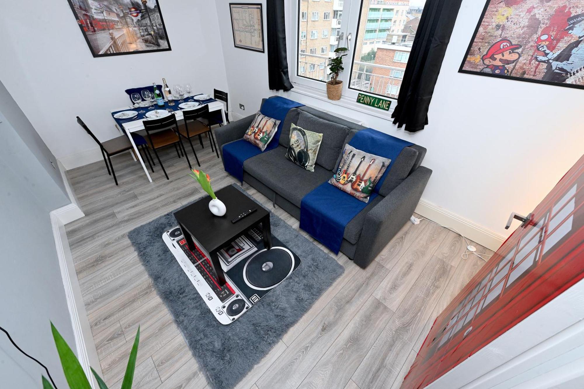Superb 4 Bedroom Flat In The Heart Of Camden Town Лондон Экстерьер фото